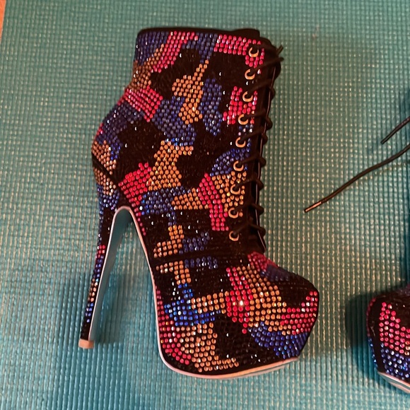 Bling bling high heel camo boots - Picture 3 of 7